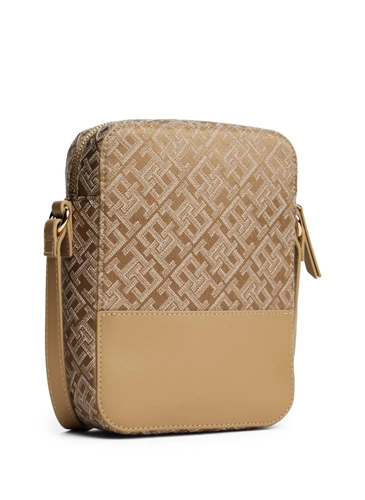 TOMMY HILFIGER Logo Detailed Feminine Crossbody