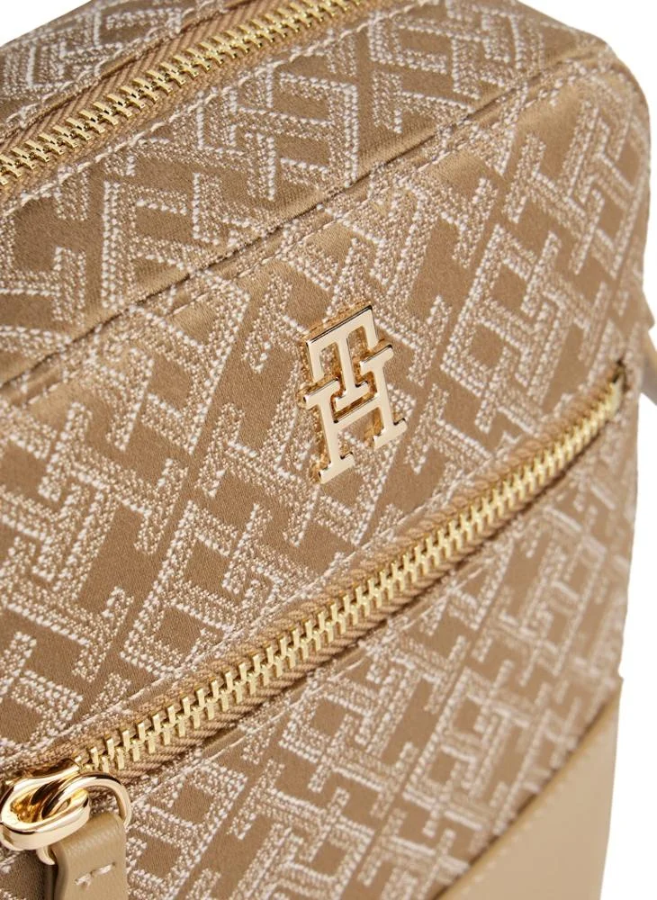 TOMMY HILFIGER Logo Detailed Feminine Crossbody