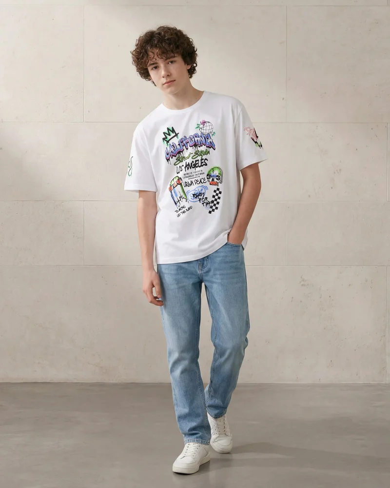 ردتاغ Senior Boys White Printed Over Size T-Shirt