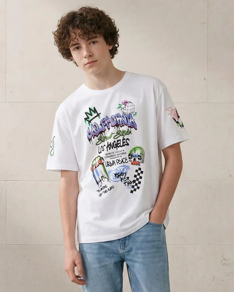 ردتاغ Senior Boys White Printed Over Size T-Shirt