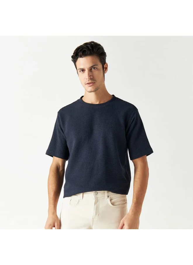 Iconic Iconic Textured Crew Neck T-shirt with Short Sleeves