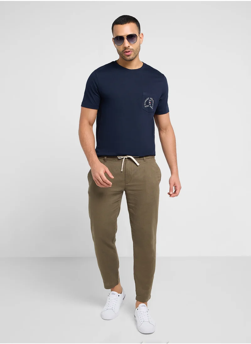 TOMMY HILFIGER HILFIGER ARCH POCKET TEE
