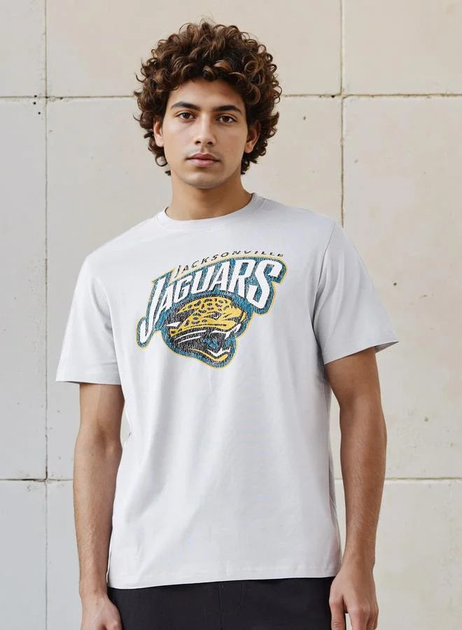 SP Characters Men's Regular Fit Crew Neck Short Sleeve Jacksonville Jaguars Print T-shirt