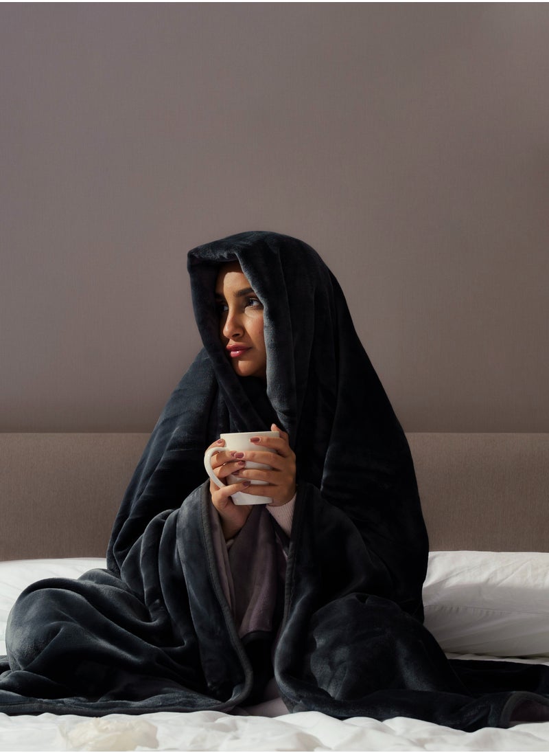 Neyam Neyam 100% polyester winter blanket. Size 200X150 - Soft and comfortable velvet blanket, dual colours. In oil colour  - Image 4