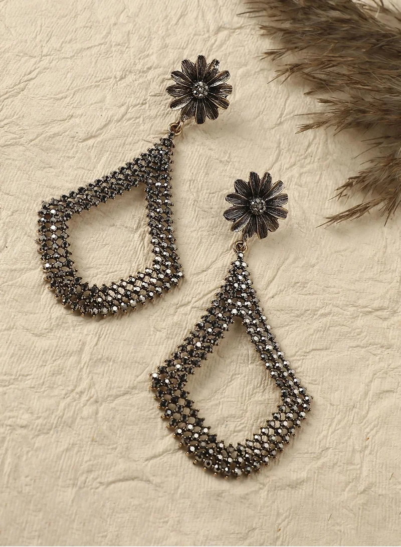 SOHI Daisy Intricate Anchor Artificial Drop Earring Jewellery