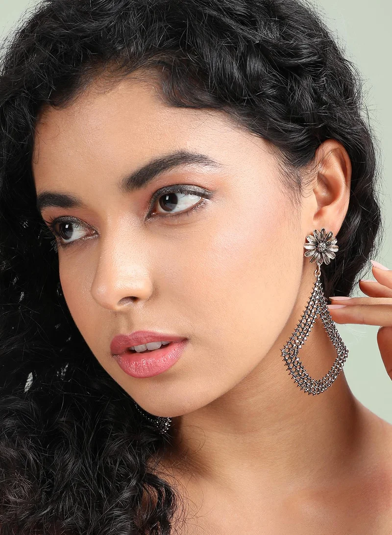 SOHI Daisy Intricate Anchor Artificial Drop Earring Jewellery
