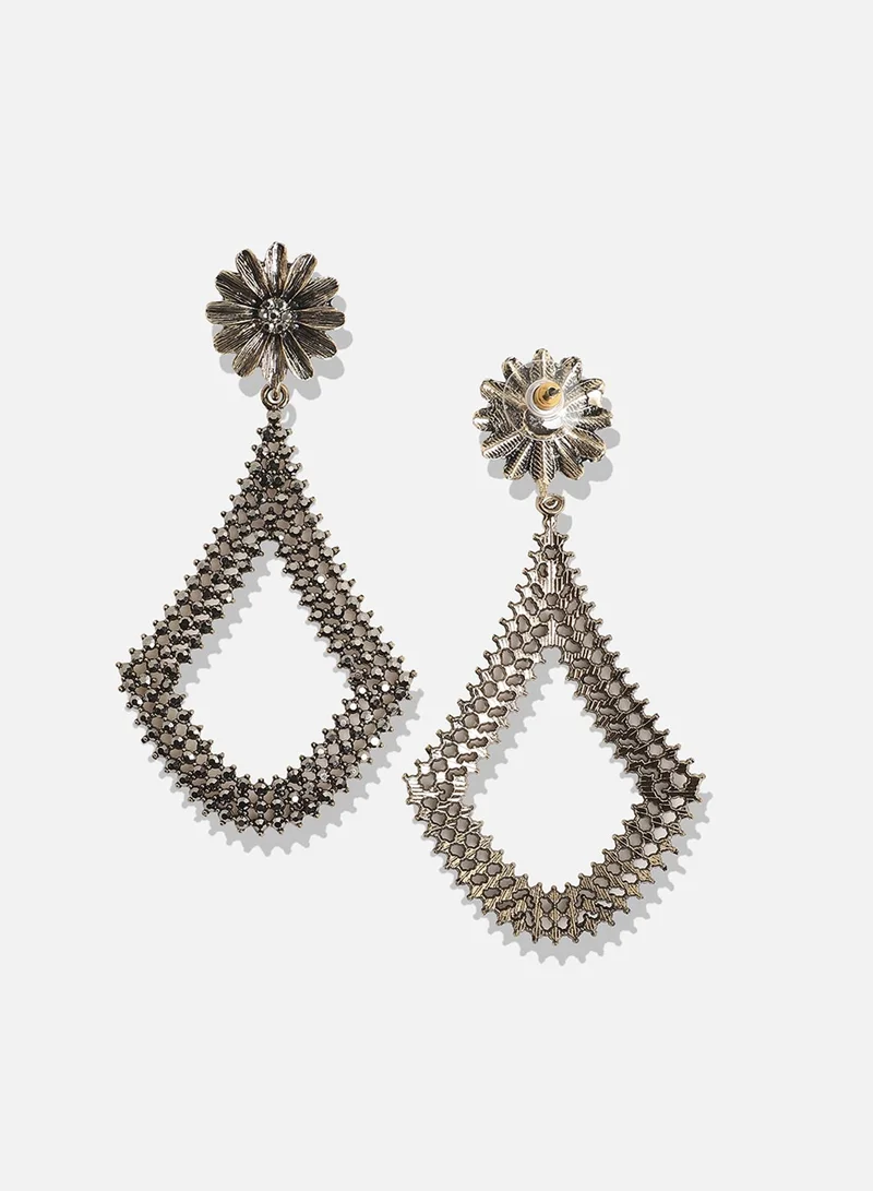 SOHI Daisy Intricate Anchor Artificial Drop Earring Jewellery