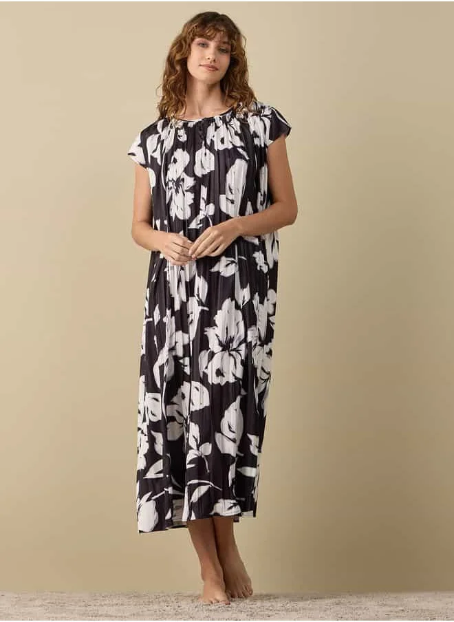 FAV All-Over Floral Print Night Gown with Short Sleeves