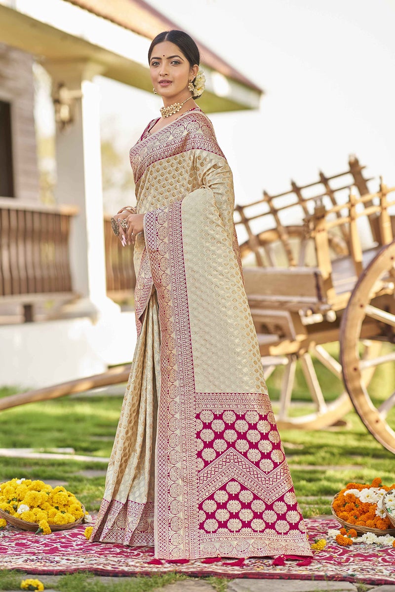 MANOHARI adorable woven pattern Banarasi Silk saree for women with Blouse Piece_MN1739 - Image 3