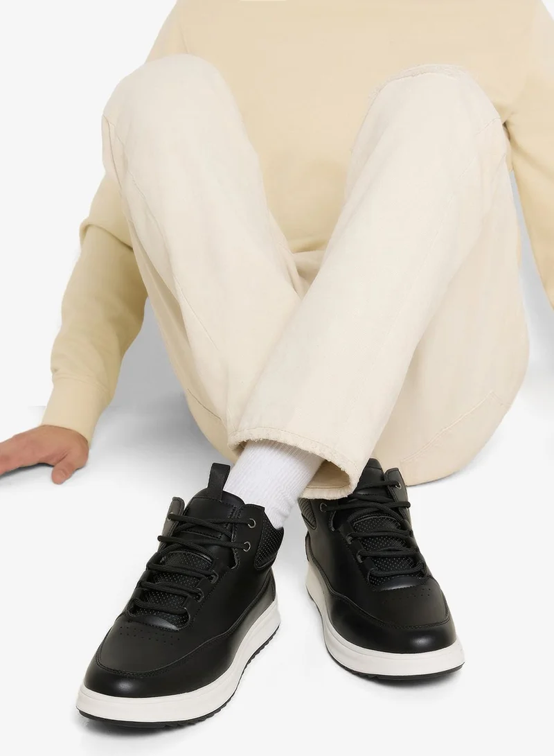 روبرت وود سنيكرز برقبة عالية