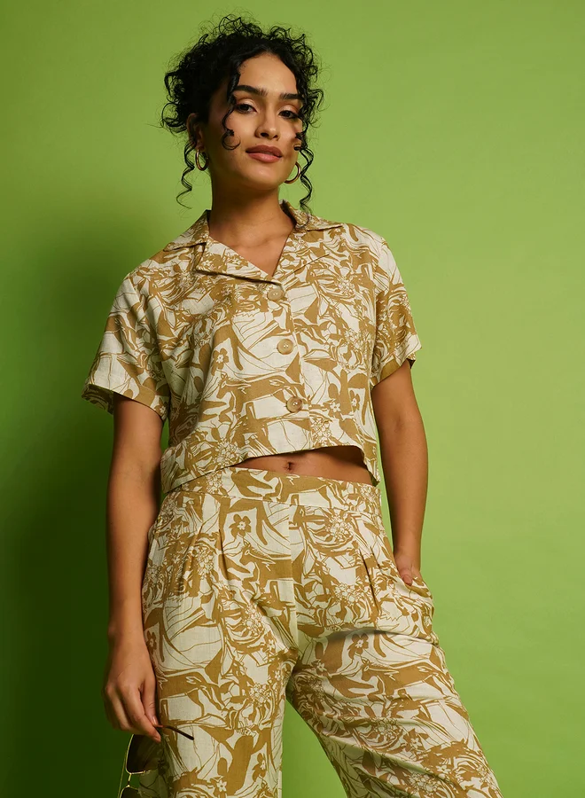 globus Globus Women Abstract Printed Crop Shirt and Trousers Co-Ords