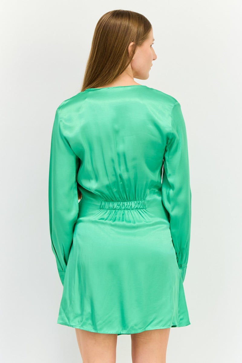 Bershka فستان ميني بسيط للنساء، أخضر - Image 4