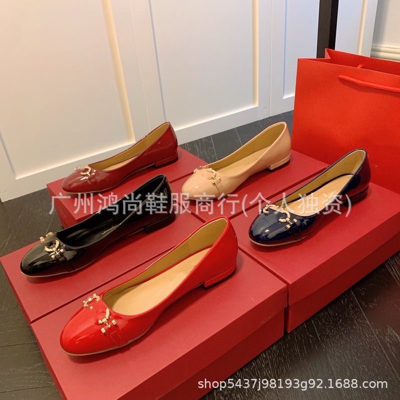 2024 Spring New Single Shoes Little Red Shoes Patent Leather Bow Round Toe Medium Heel Single Shoes Scoop Shoes Wedding Shoes Mary Jane Shoes - Image 2