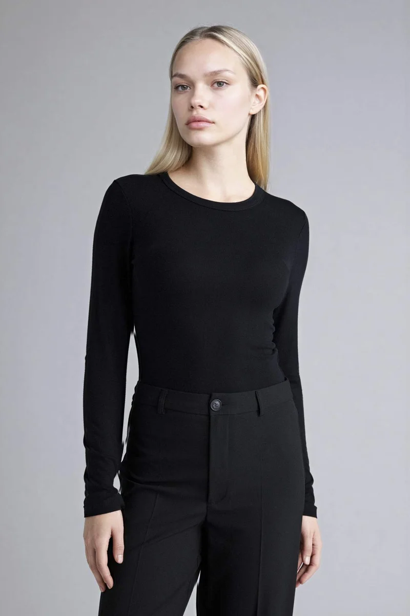 ديفاكتو Slim Fit Crew Neck Basic Long Sleeve T-Shirt