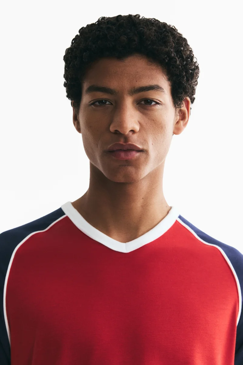 H&M  Slim Fit T-shirt for Men | Best Price UAE