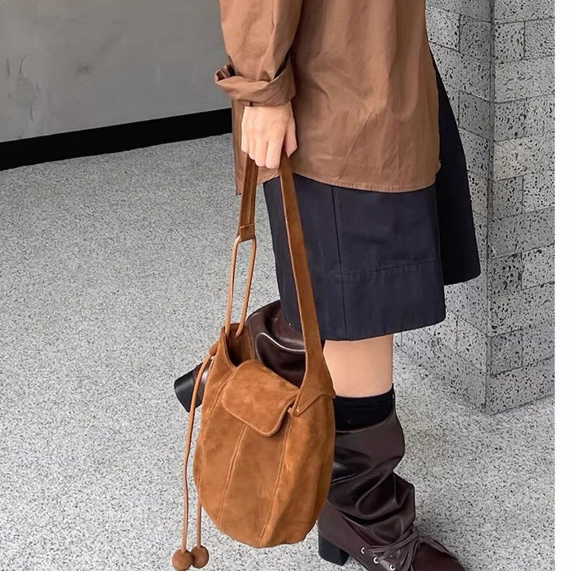 Retro Faux Suede Bucket Bag for Women - Image 4