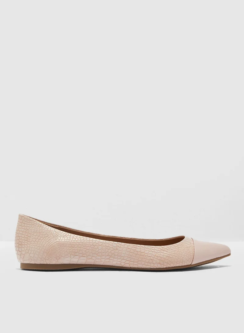 STEVE MADDEN Delancy Ballerina - Pink