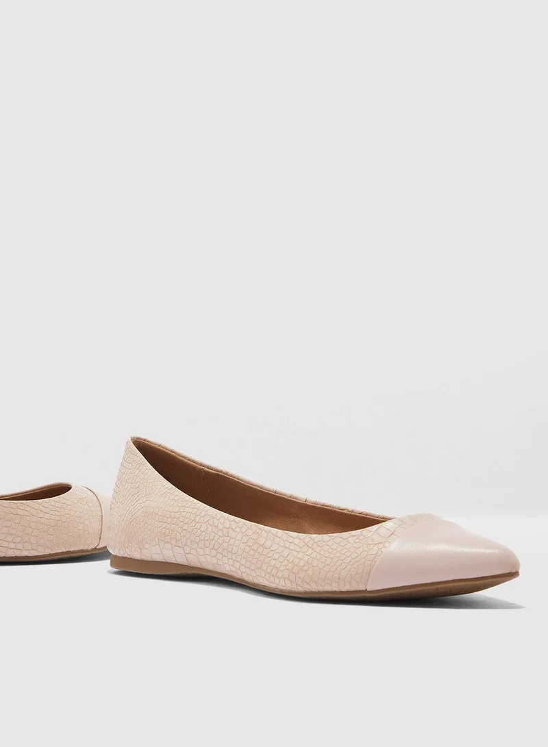 STEVE MADDEN Delancy Ballerina - Pink
