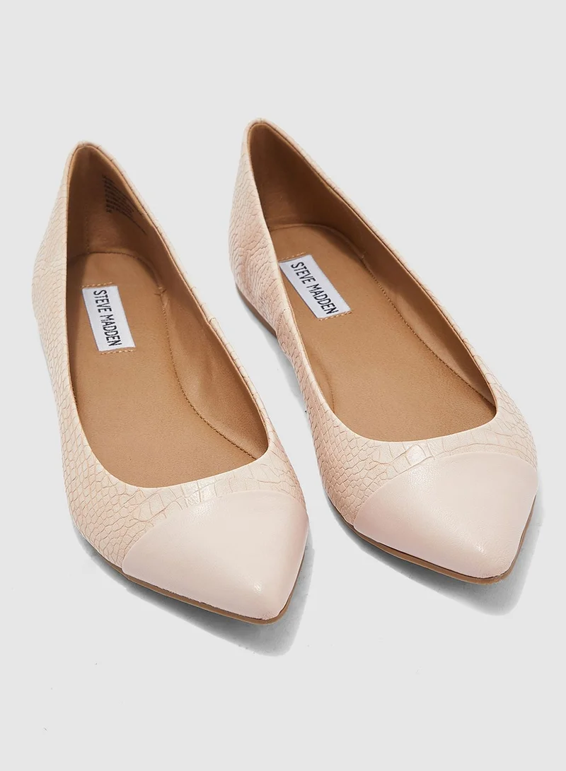 STEVE MADDEN Delancy Ballerina - Pink
