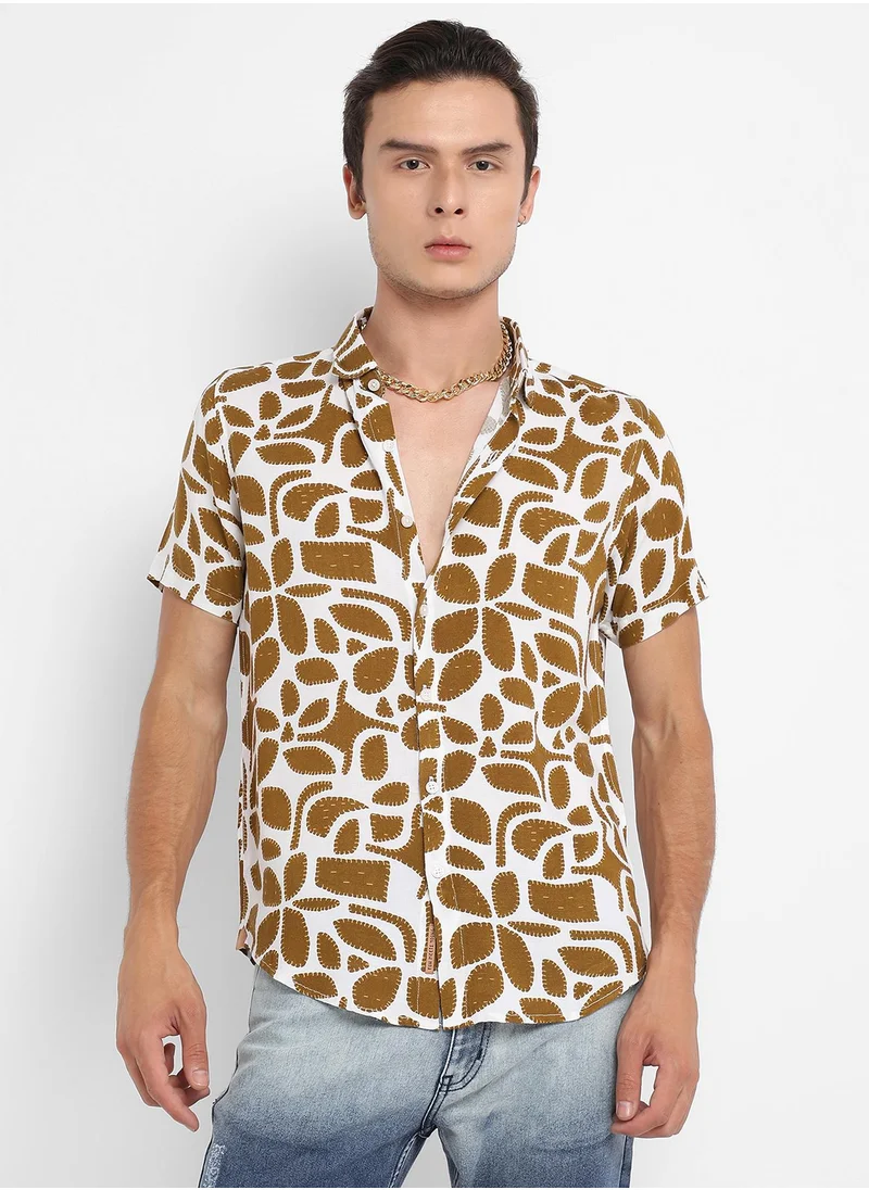 Campus Sutra Men's White & Brown Contrast Block Shirt