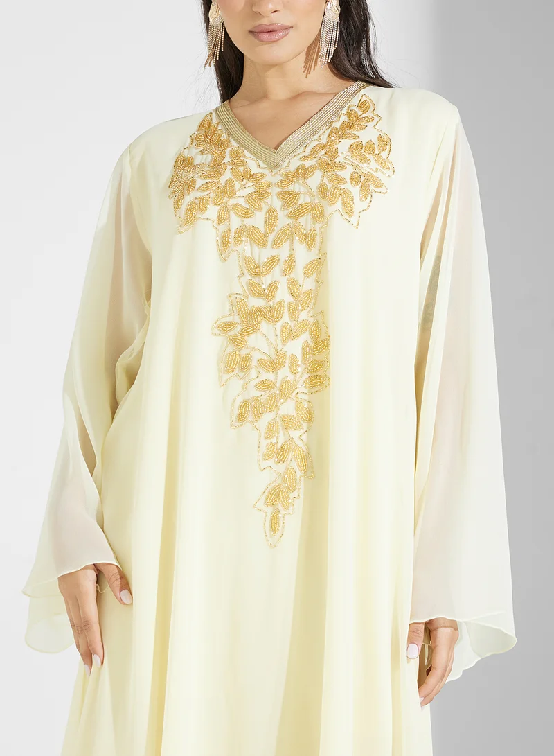 هيا كلوزيت Embroidered Chiffon Dress