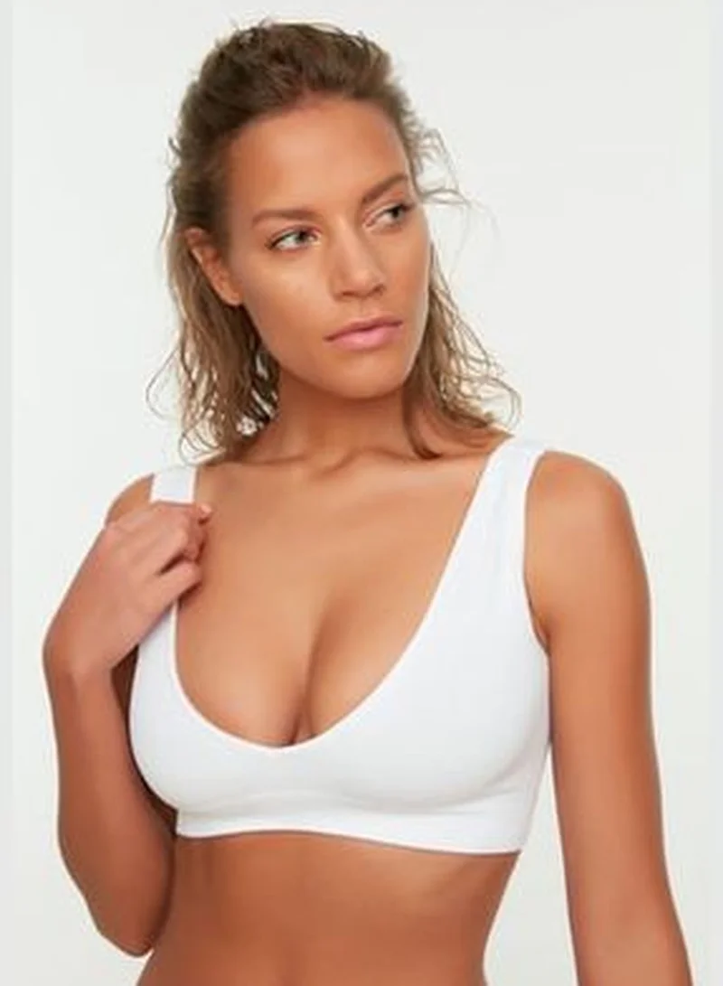 trendyol White Seamless/Seamless Capless Bra THMAW22SU0025