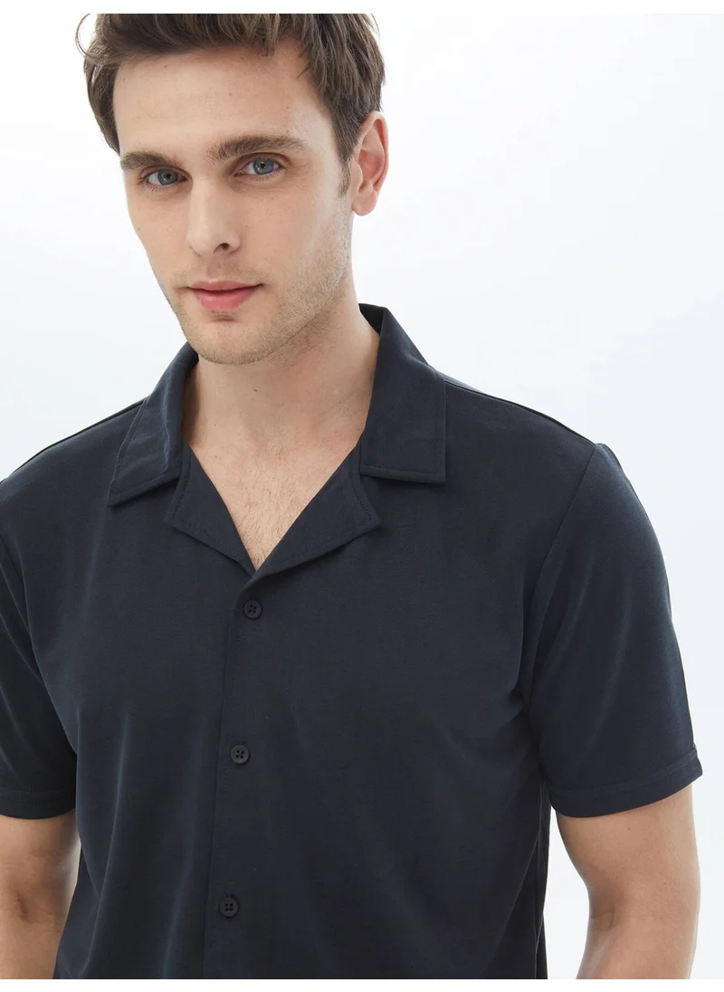 Kip Navy Blue Regular Fit Casual Shirt