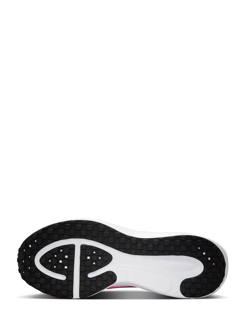 Nike Revolution 8 Easyon