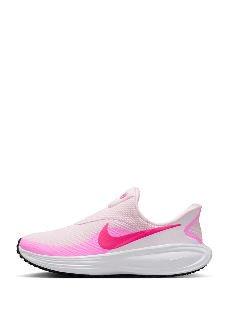 Nike Revolution 8 Easyon