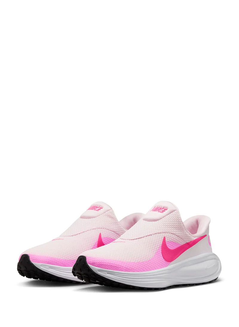 Nike Revolution 8 Easyon