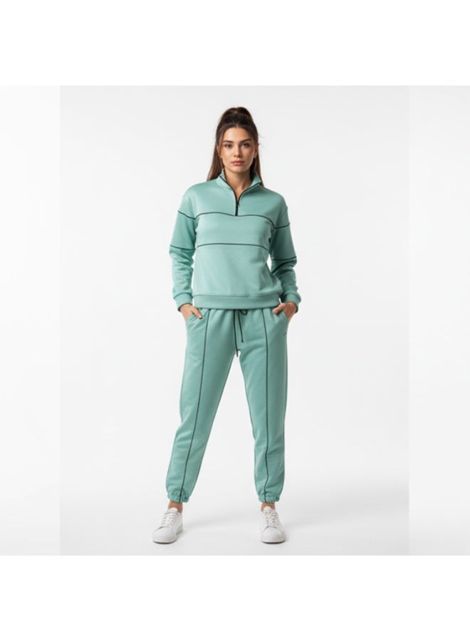 Caesar Women's tracksuit with velvet lining and linear designs - Image 1