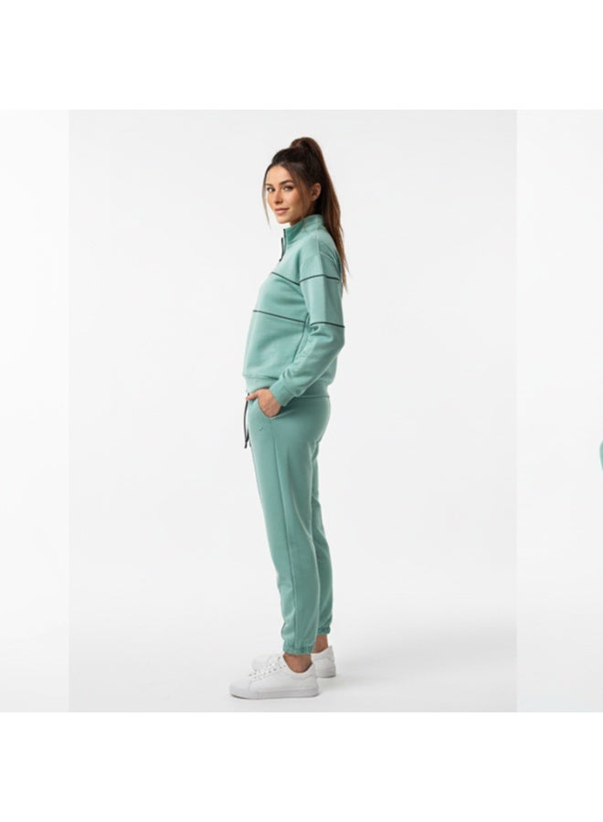 Caesar Women's tracksuit with velvet lining and linear designs - Image 2