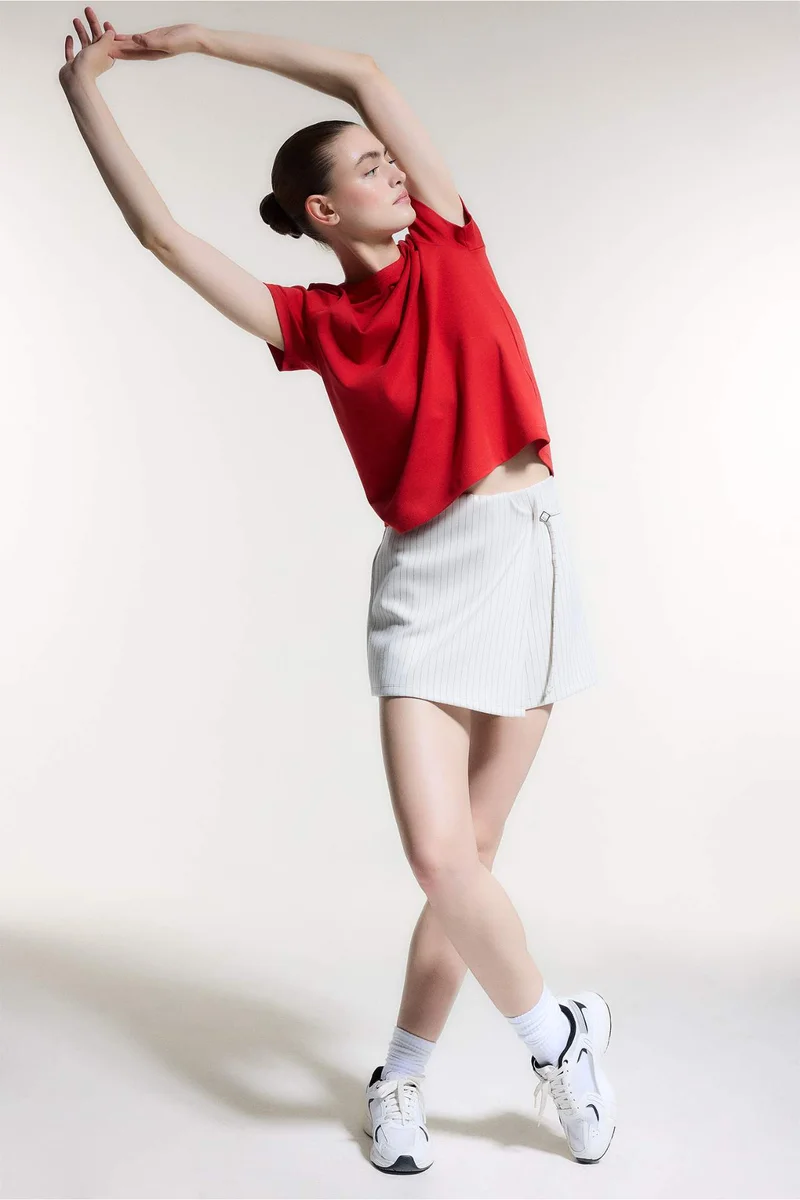 ديفاكتو Standard Fit Sports Modal Skort