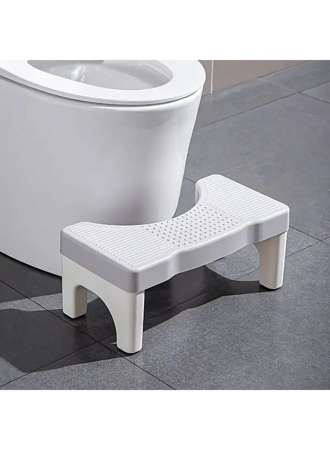 مقعد مرحاض رمادي قابل للطي مريح من الناحية الإرجونومية مع أقدام مقاومة للانزلاق وزاوية راحة 35 درجة - Image 1