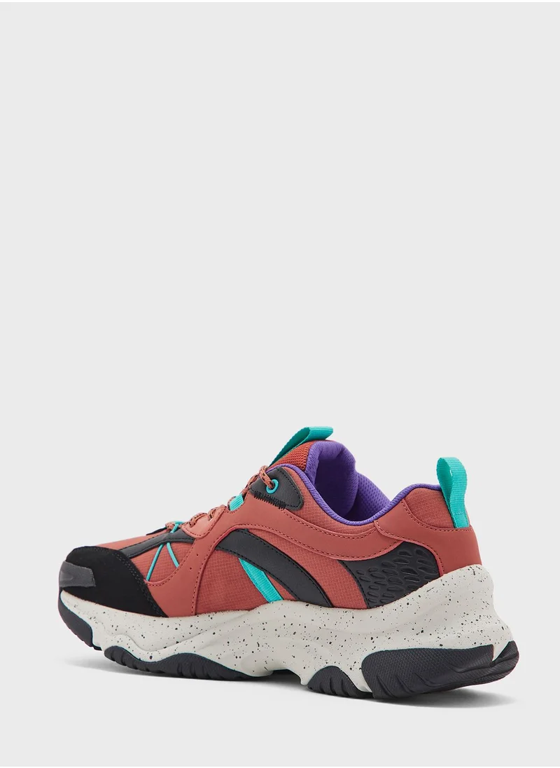 SKECHERS Moonhiker