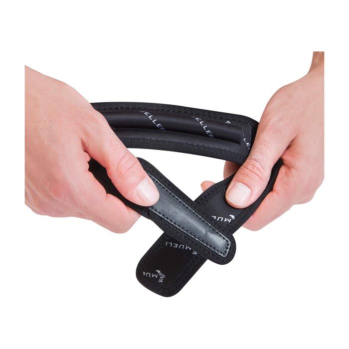 Mueller Jumpers Knee Strap For Running & Jumping | Adjustable Patellar Tendon Support Brace | Adult Knee Pain Relief | One Size Fits Most (25–55cm)  - Black - Image 2