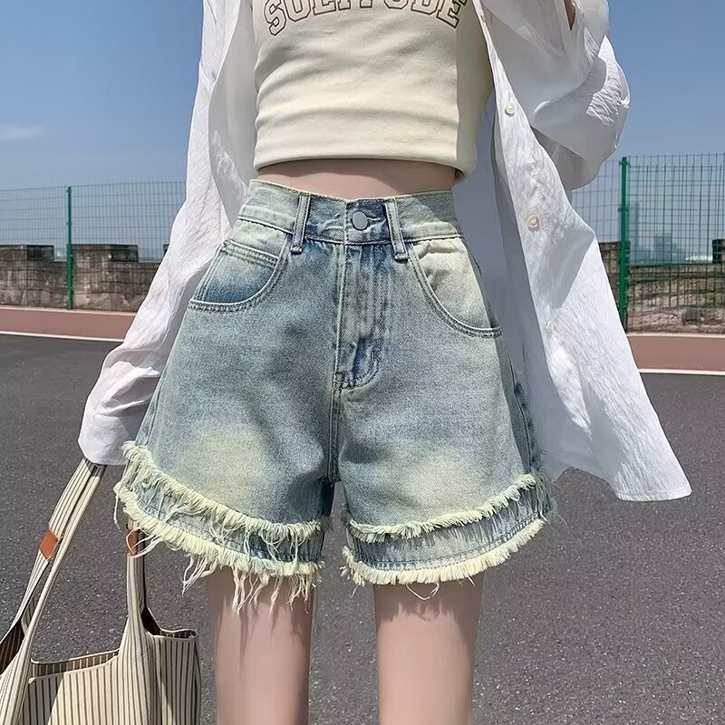 شورت جينز نسائي عالي الخصر واسع الساق للقياسات الكبيرة - Image 1