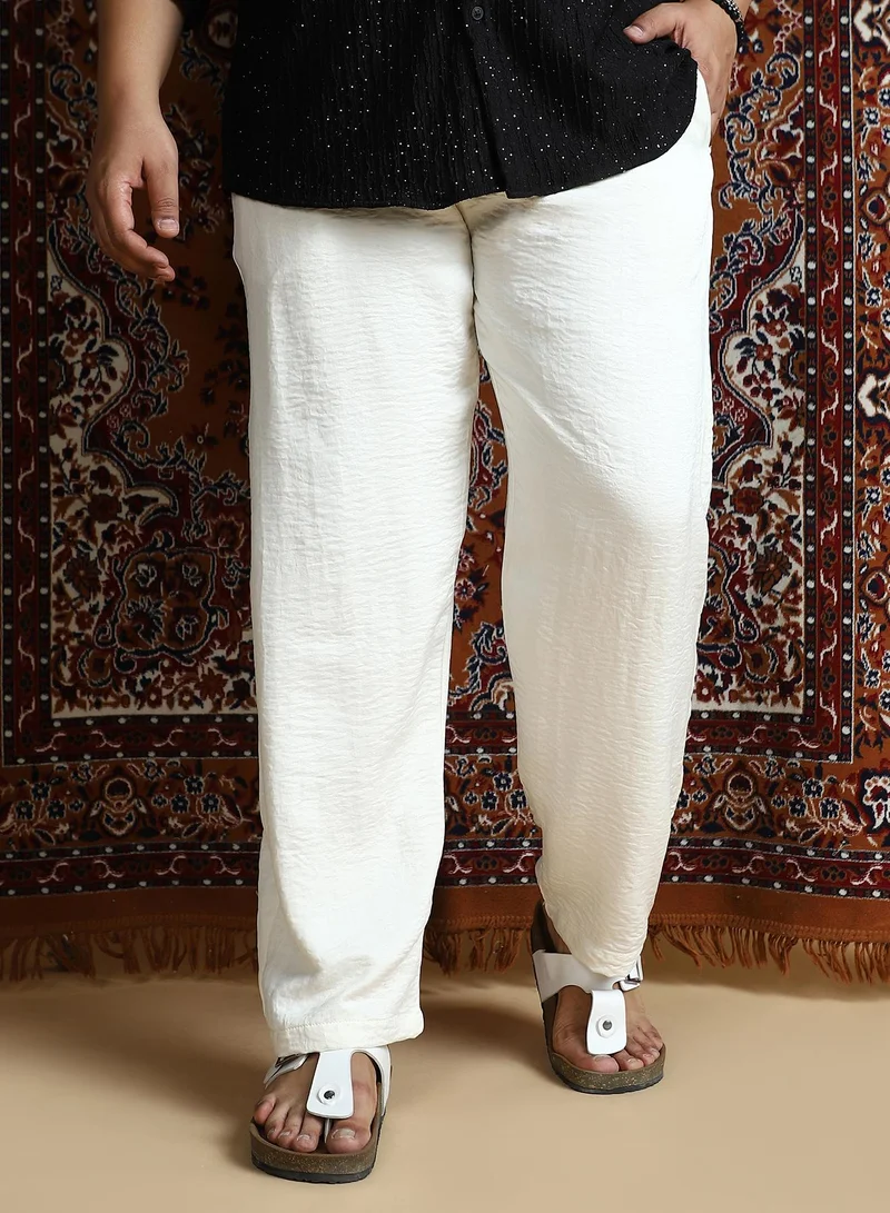 انستافاب بلس بنطلون رجالي أبيض كريمي مجعد بقصة سيجارة للملابس الكاجوال