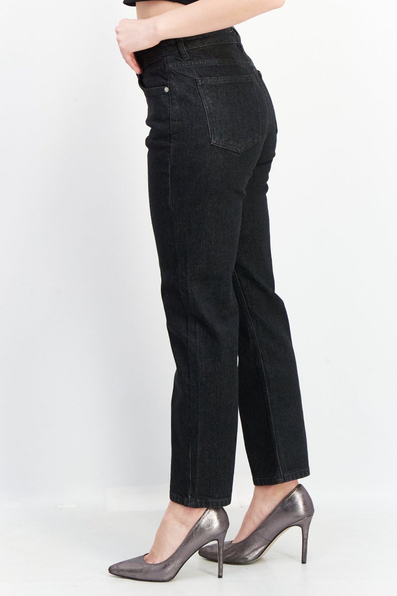 NA-KD Women Mid Waist Slim Leg Solid Denim Jeans, Grey - Image 4