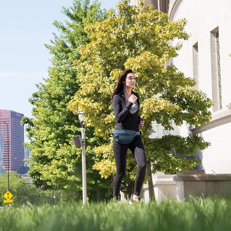 Travelon حقيبة الخصر النشطة المضادة للسرقة من ترافيلون، سوداء، 9.5" عرض x 6" ارتفاع x 2" عمق - Image 2