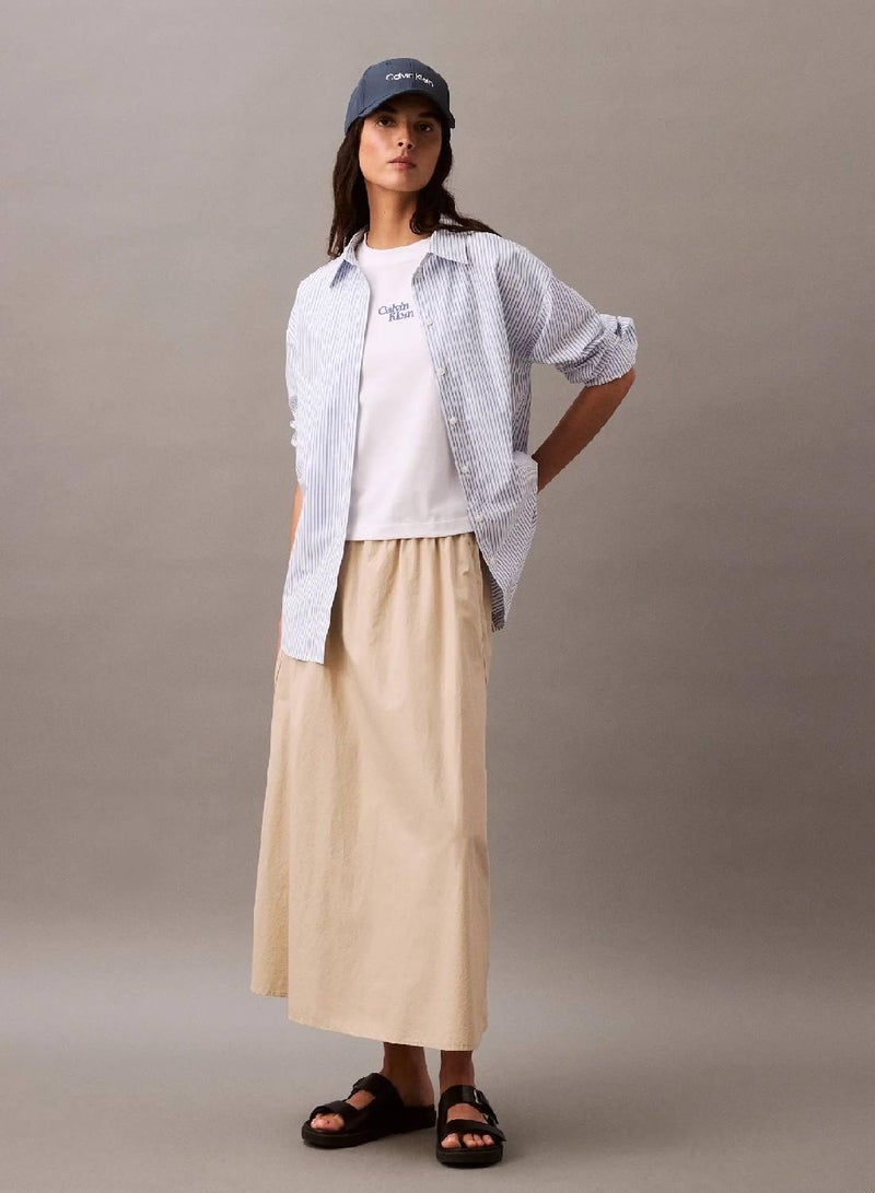 كالفن كلاين جينز تيشرت مزين بشعار كلفن كلاين بنمط فلوك - Image 2