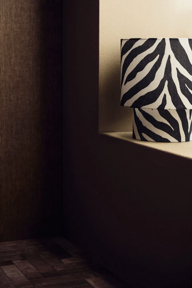 H&M Large fabric-covered table lamp