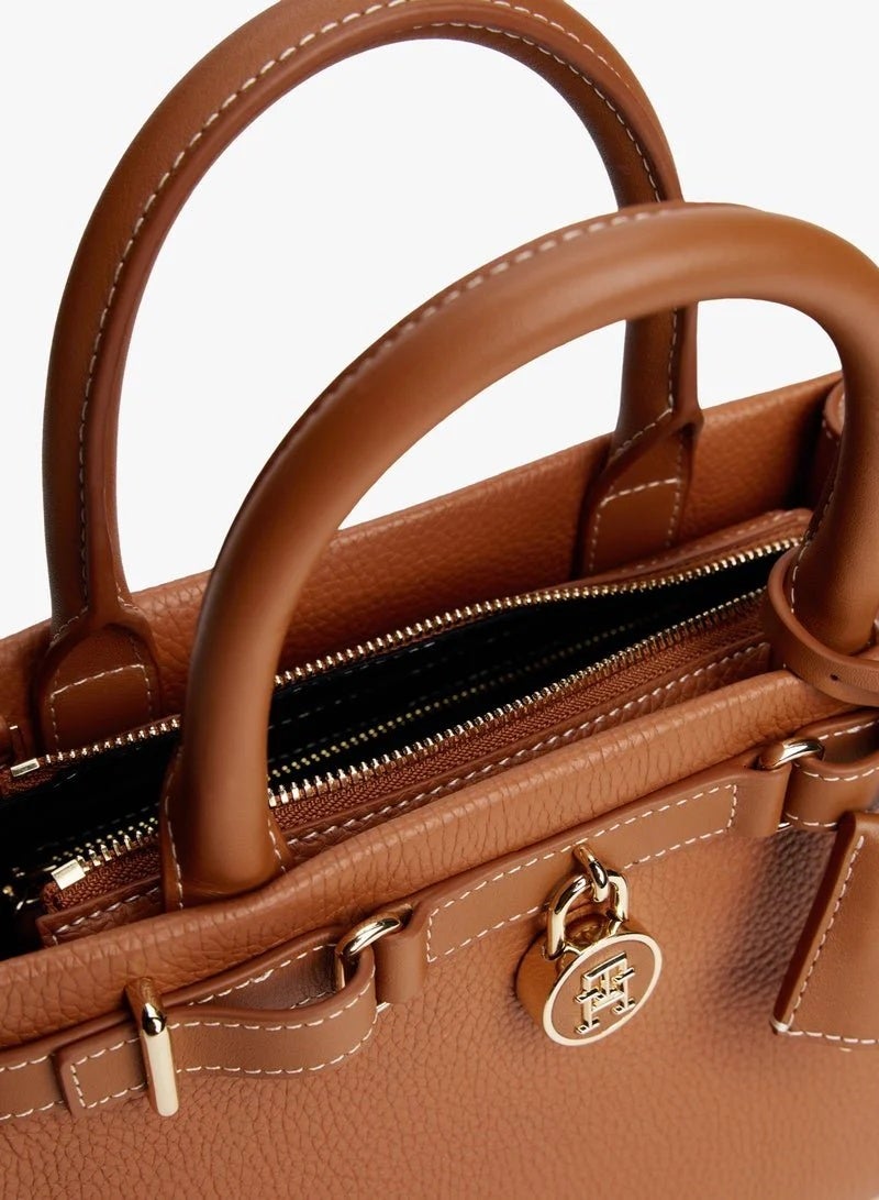 Hilfiger Denim The iconic Tommy Hilfiger handbag made from American leather - brown - Image 2