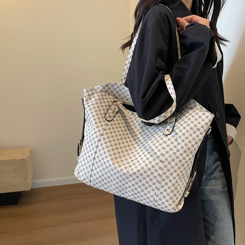 2023 New Large-Capacity Casual Simple Commuter Tote Bag Elegant Fashion Women'S Bag Chessboard Plaid Shoulder Messenger Bag - Image 4