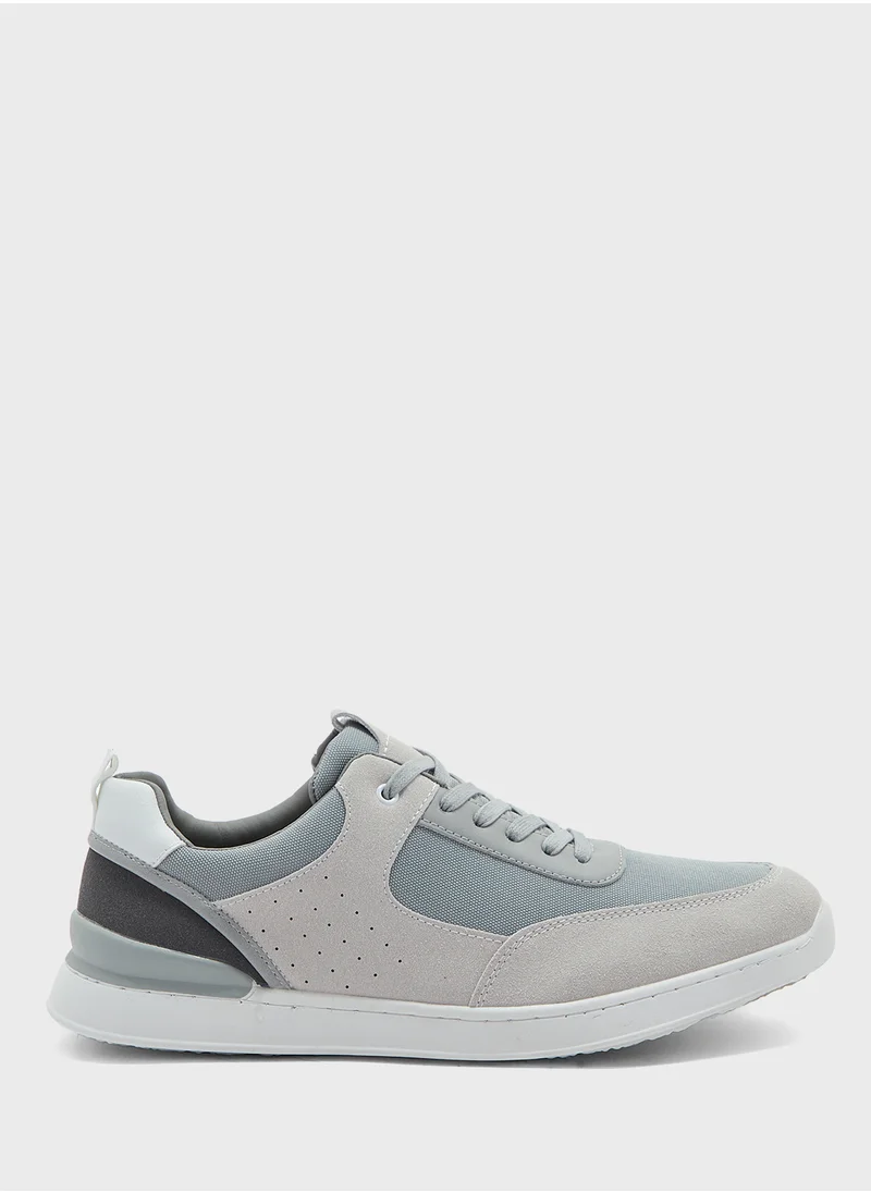 روبرت وود Retro Sneakers