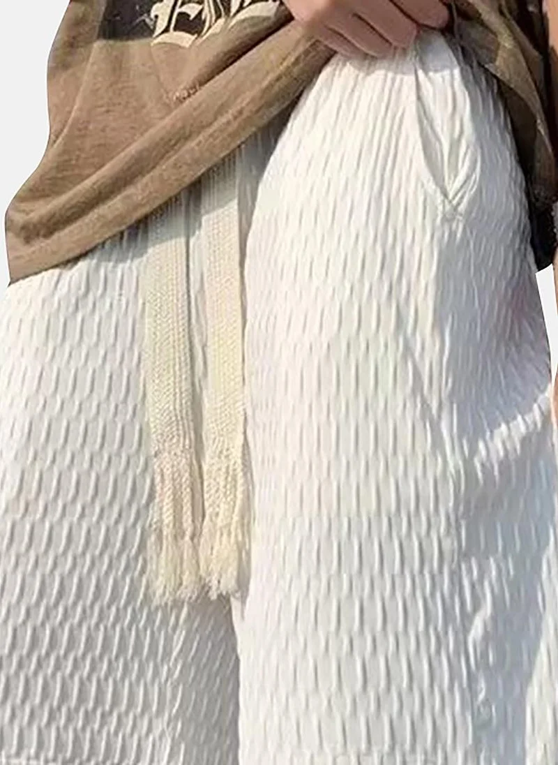 يونيكي Cream Mid Rise Soild Relaxed Fit Shorts
