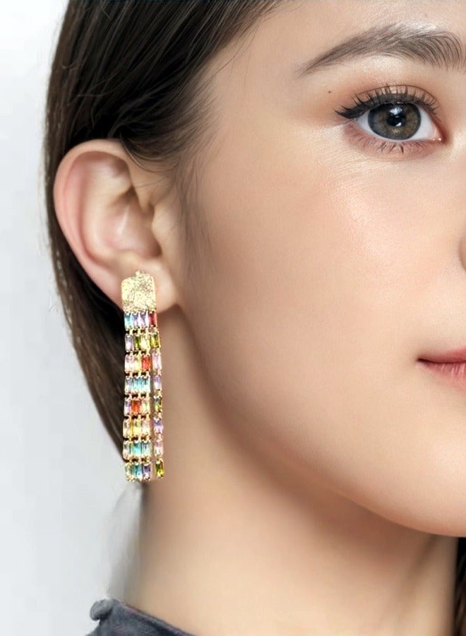 أقراط مستطيلة ملونة مرصعة بالزركون - Image 3