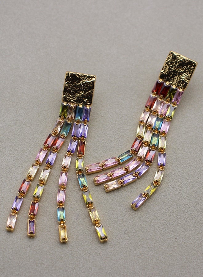 أقراط مستطيلة ملونة مرصعة بالزركون - Image 2