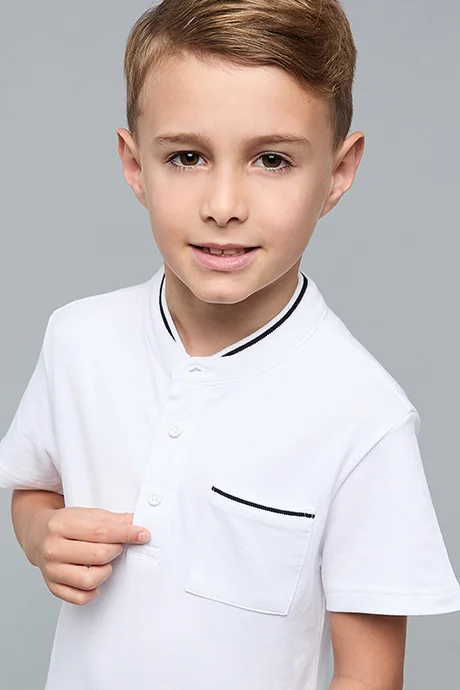 R&B Solid T-Shirt with Stand Collar and Short Sleeves