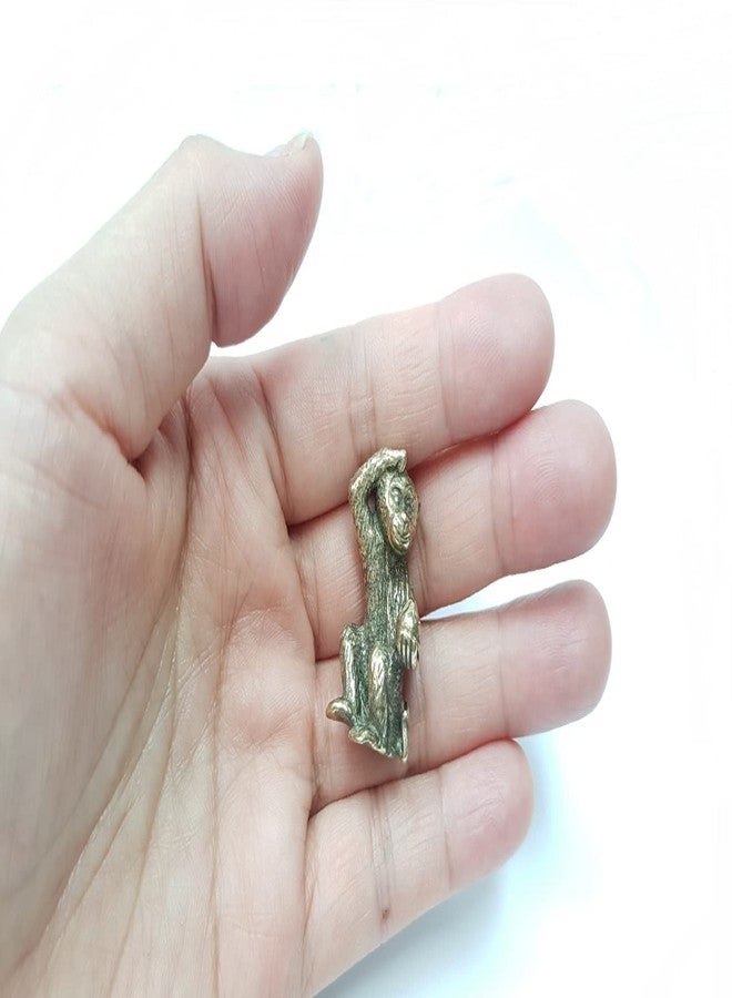 DMtse Brass Mini Antique Monkey Statue Ornaments Meditation Seated Pose Attractive & Serene Small Monkey Statue Figurine - Image 2